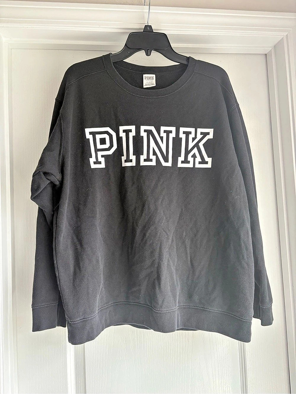 Victoria's Secret PINK Graphic Sweatshirt in Black Size Large